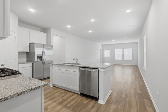 Foto del edificio - 8426 Sweet Cherry Ln