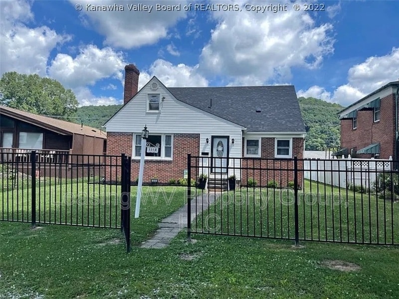 Primary Photo - 3310 Virginia Ave SE