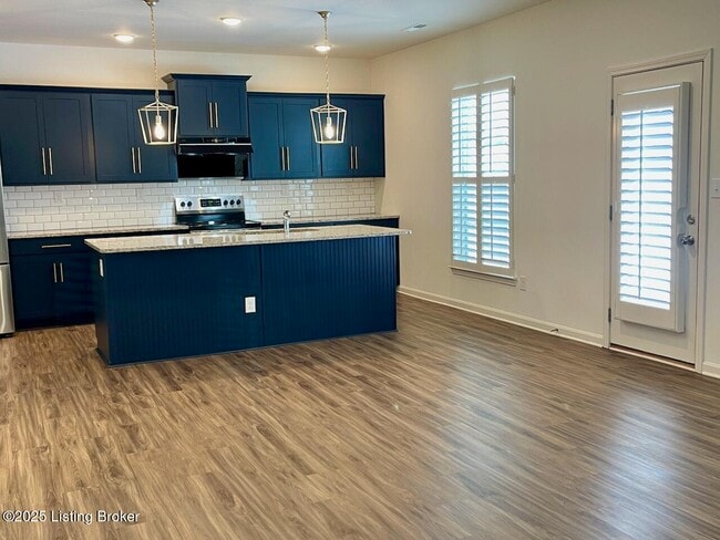 Building Photo - 12013 Cascade Falls Trl