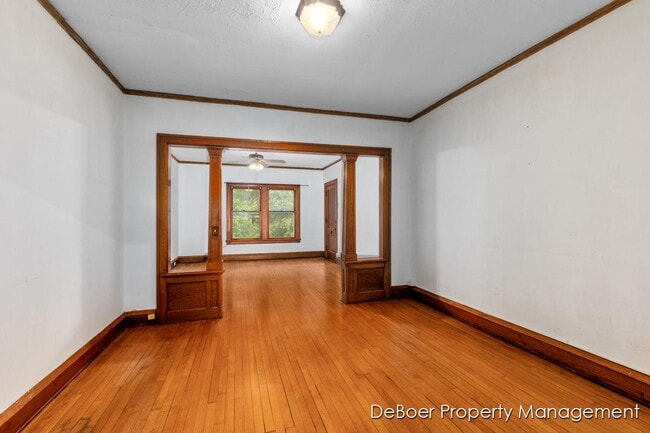 Building Photo - 301 W Dutton St