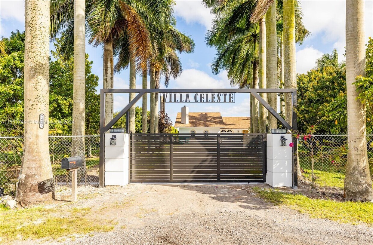 Primary Photo - 22445 SW 264th St