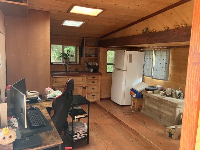 Building Photo - 32657 Wildomar Trail
