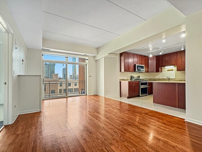 Foto del edificio - 657 W Fulton St