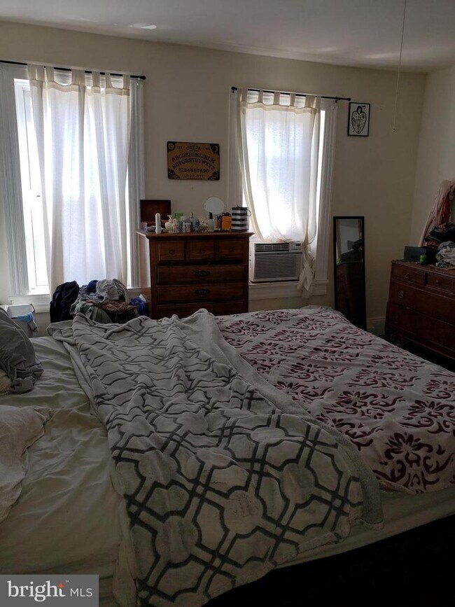 Foto del edificio - 2632 Hampden Ave