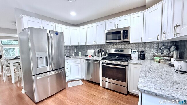 Foto del edificio - 507 Mill Pond Dr