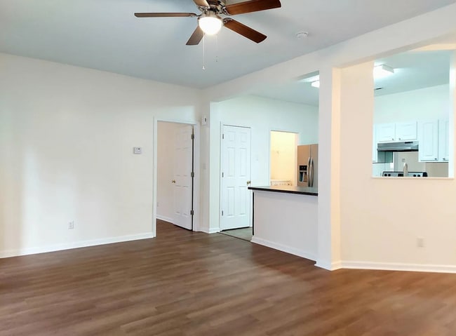 Building Photo - 111 Wexford Dr