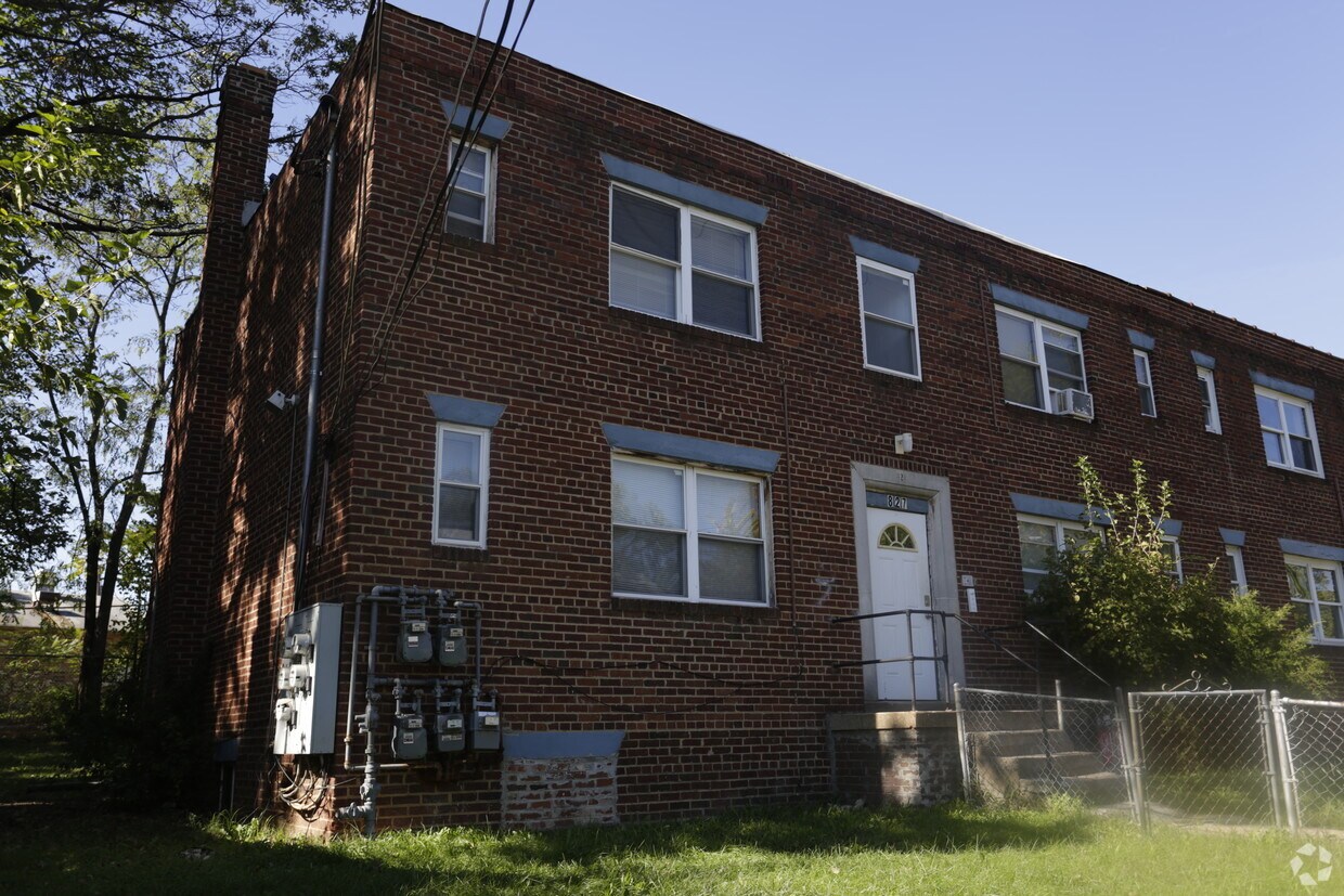 Primary Photo - 827 51st St SE