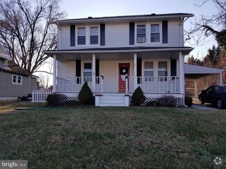 Building Photo - 17 Riverview Ave