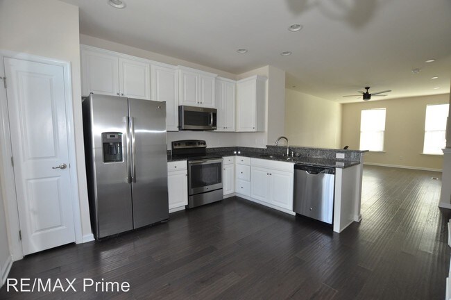 Foto del edificio - 2 br, 2.5 bath House - 573 Marc Smiley Rd