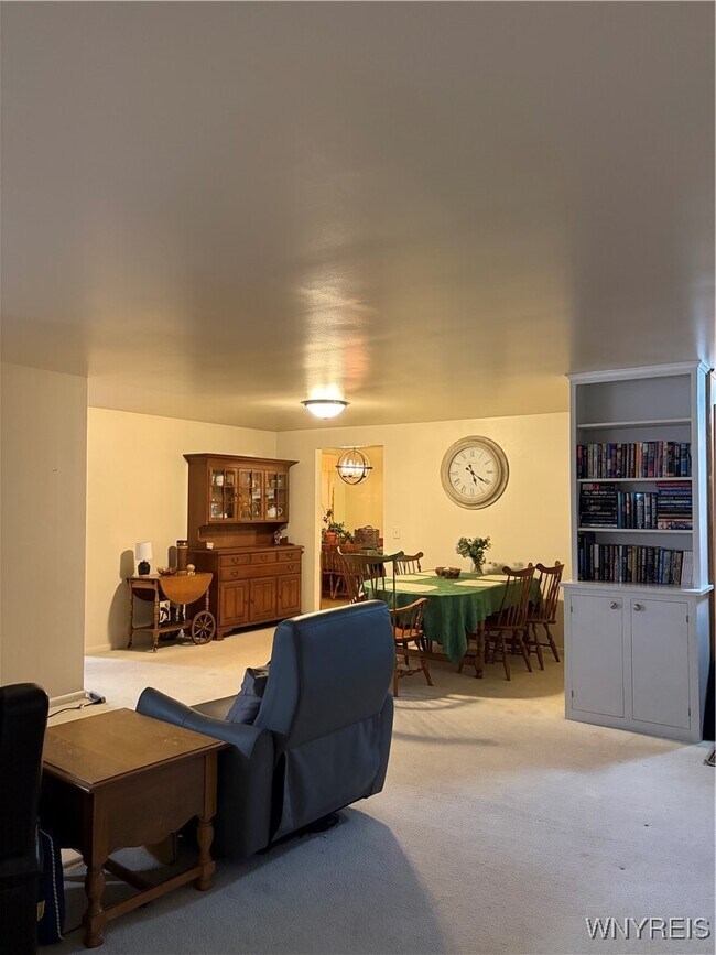 Foto del edificio - 40 Sweetwood Dr N