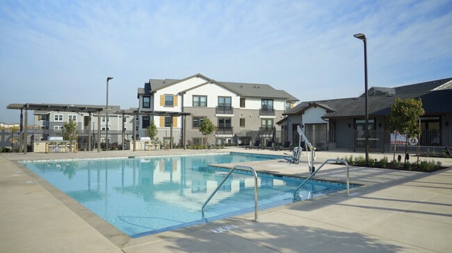 Building Photo - CRESCENT APARTMENTS