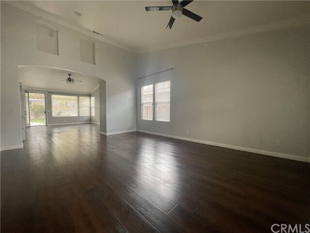 Foto del edificio - 5695 Lincoln Ave