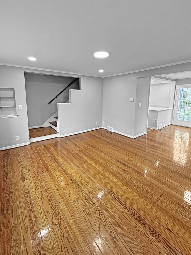 Foto del edificio - 3746 Brewster St