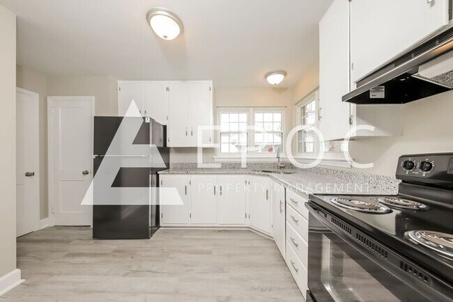 Building Photo - Quaint 3 Bedroom, 2 Bathroom- Located in W...