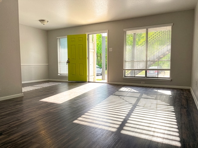 Interior Photo - Creeks Edge Apartments