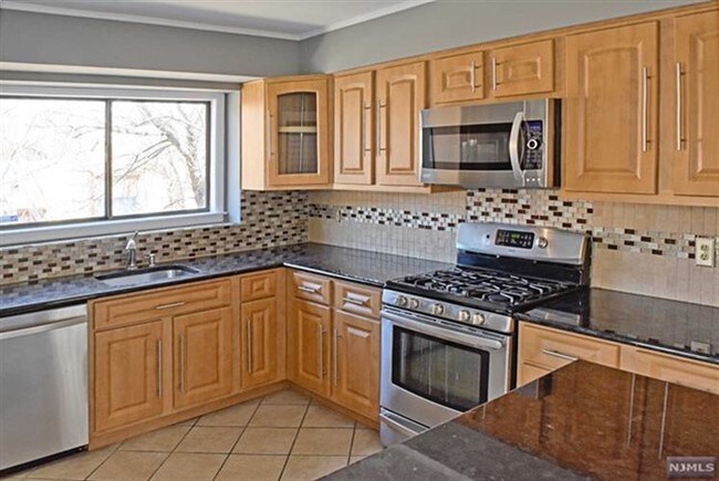 Building Photo - 93 Frogtown Rd