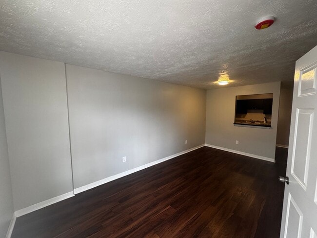 Building Photo - 2821 Greenwood Ave