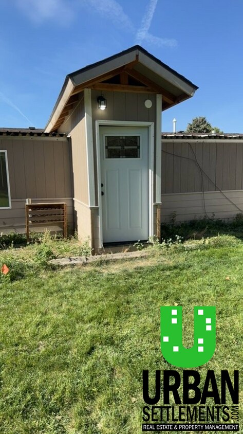 Primary Photo - 2810 N Joel Rd