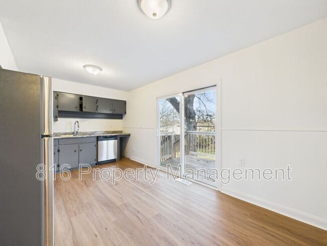 Foto del edificio - 6202 E 150th Terrace