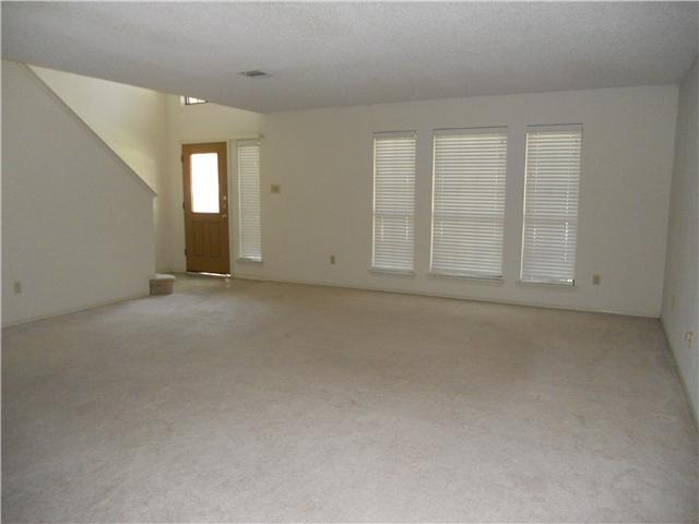 Building Photo - 13119 Bidwell Dr