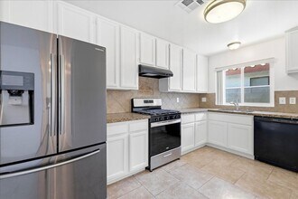 Building Photo - 31601 Avenida Maravilla