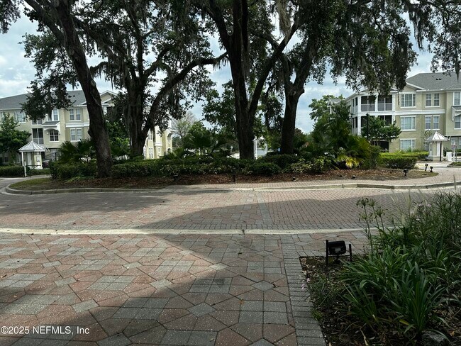 Foto del edificio - 5617 Bowden Rd