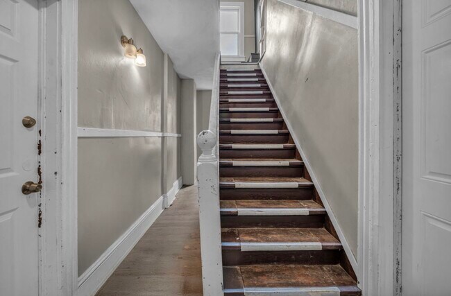 Foto del edificio - 6729 Forman Ave