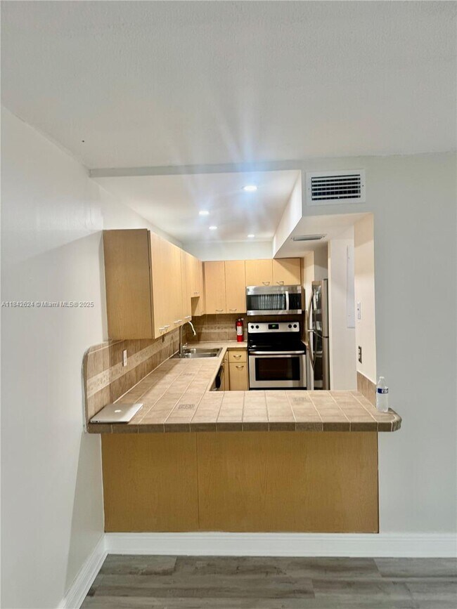 Foto del edificio - 14346 SW 96th Ln