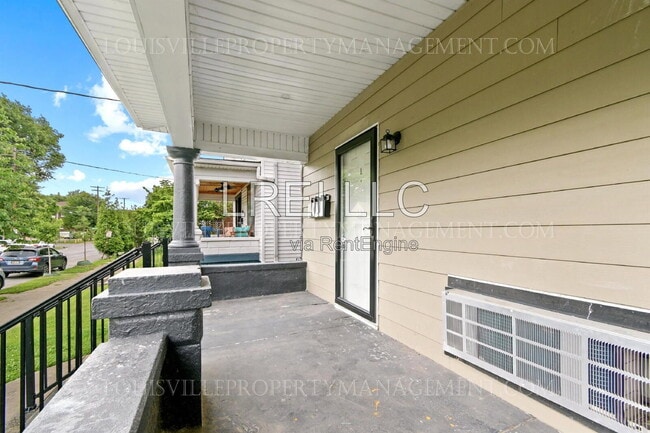 Photo - 628 East Oak Street Apartment