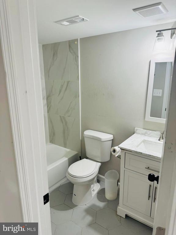 Foto del edificio - 6400 Greenleaf St