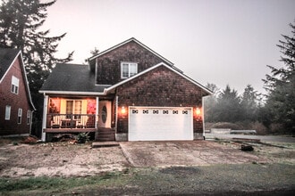 Building Photo - 27000 Kittiwake Dr