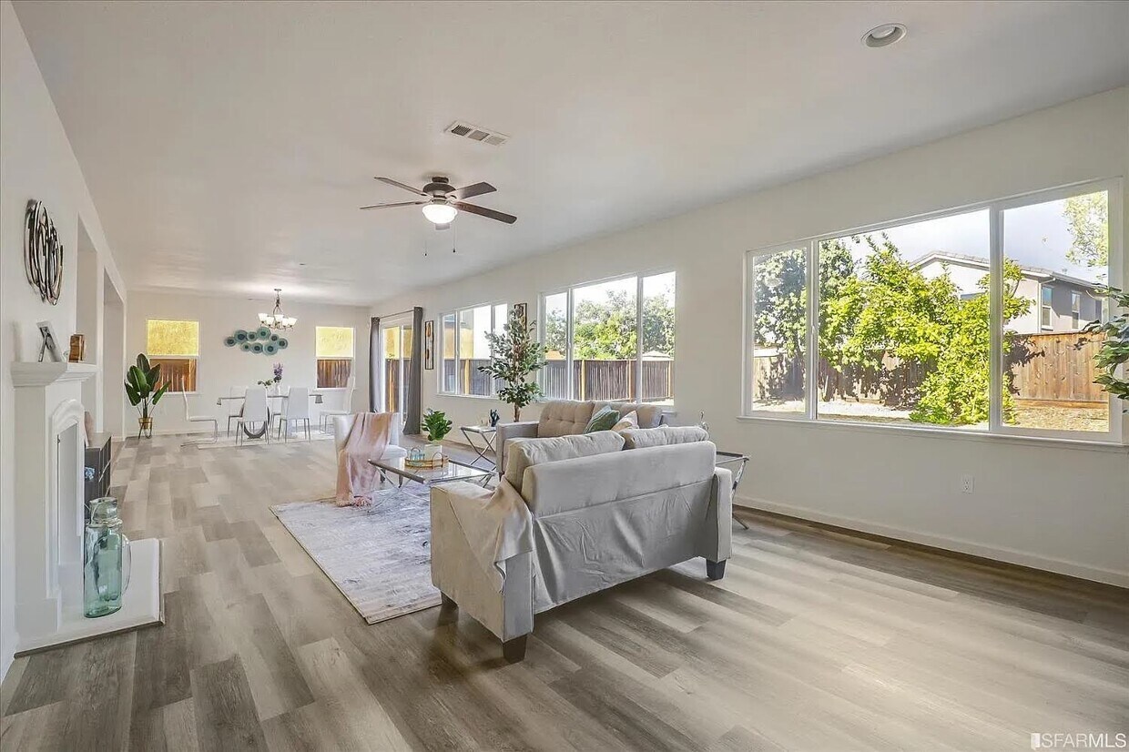 Foto principal - 5608 Monaghan Way