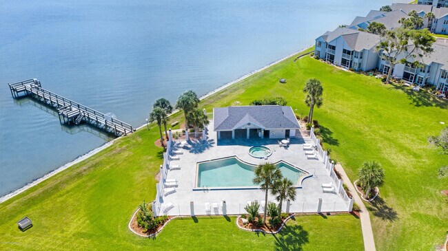 Foto del edificio - 7470 US-1