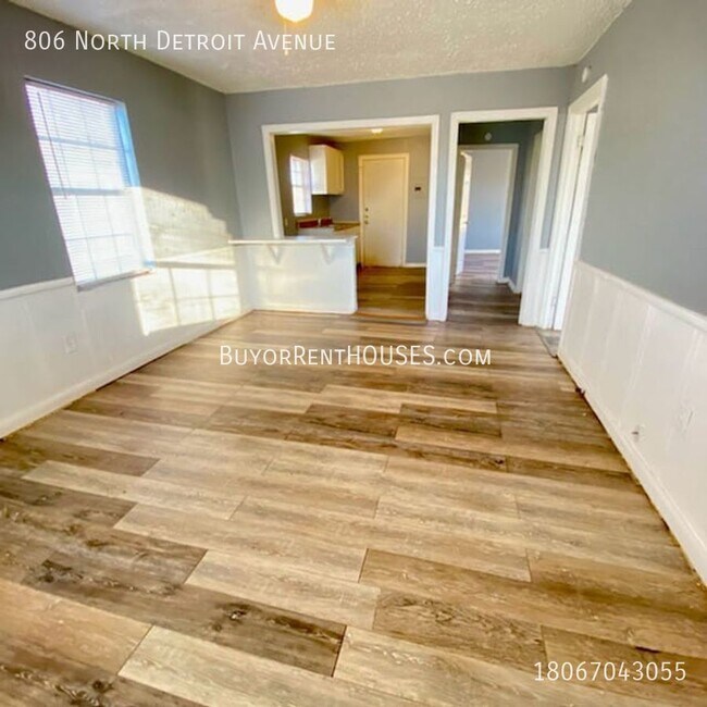 Building Photo - Handyman Special $99 Move in + Admin Fee /...