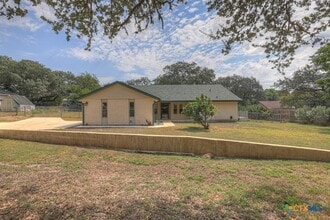 Building Photo - 1260 Flaming Oak Dr