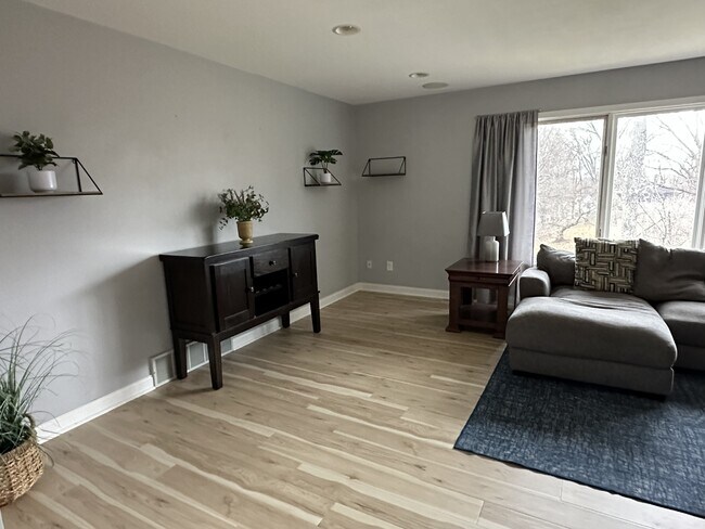 Livingroom - 1917 6th St SW