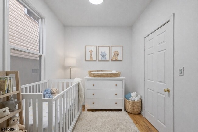 Foto del edificio - 552 Franklin St