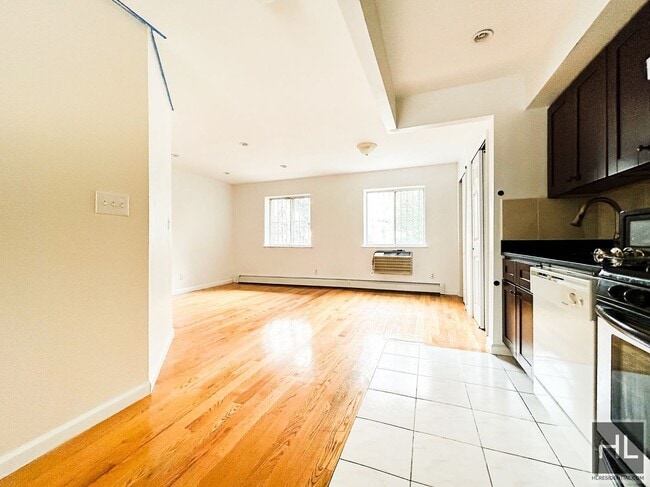 Foto del edificio - 62 ROAD