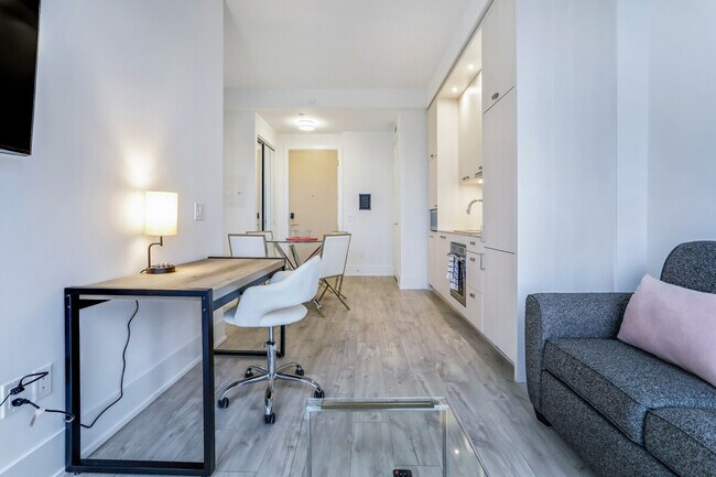 Photo du bâtiment - 470 Front St W