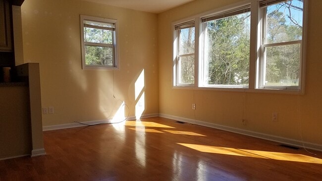 Photo - Central Hampstead Cottage House