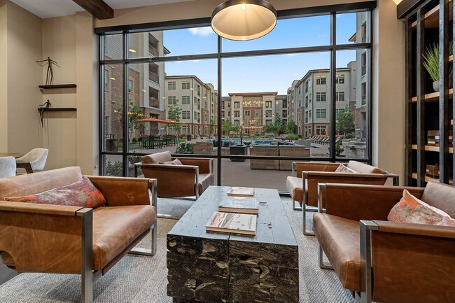 Building Photo - Knox at Metrocenter