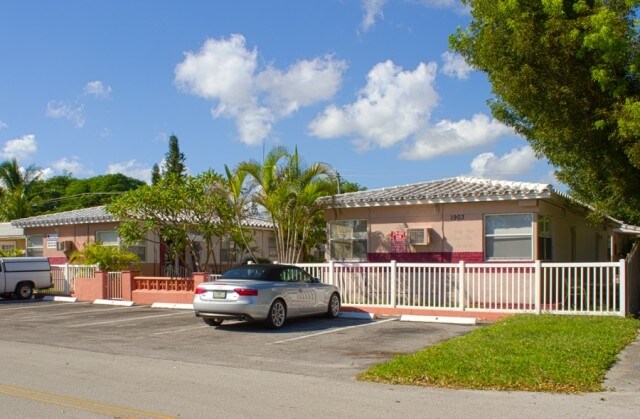 Foto del edificio - 1903 Thomas St