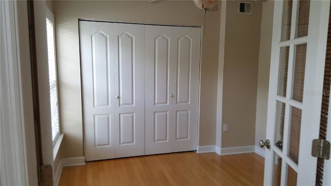 Building Photo - 2035 Dixie Belle Dr