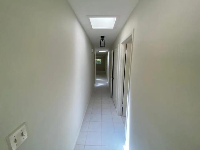 Building Photo - 414 Sherry Dr