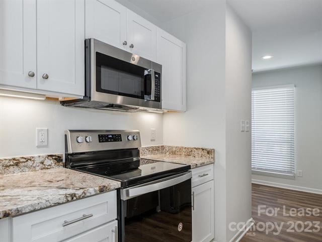 Foto del edificio - 10325 Osprey Dr