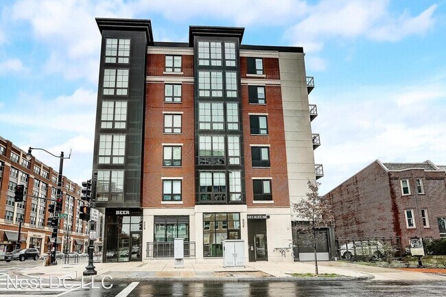 Building Photo - 1 br, 1 bath House - 301 H St NE Unit 403