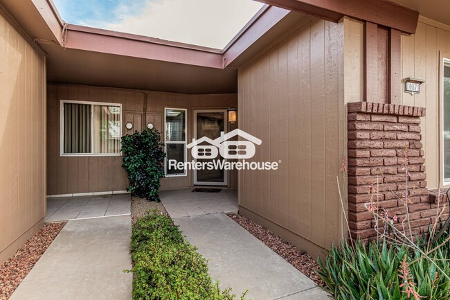 Building Photo - 10871 W Buccaneer Dr
