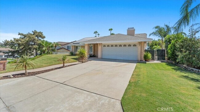 Foto del edificio - 8250 Whispering Tree Dr