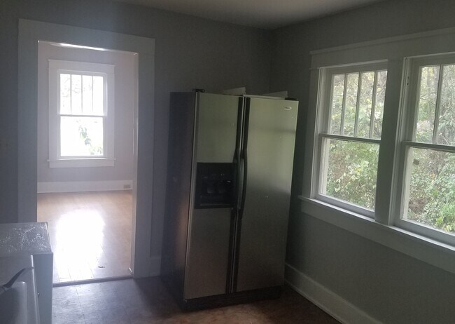 Foto del edificio - 1 Bedroom home close to downtown Fayetteville