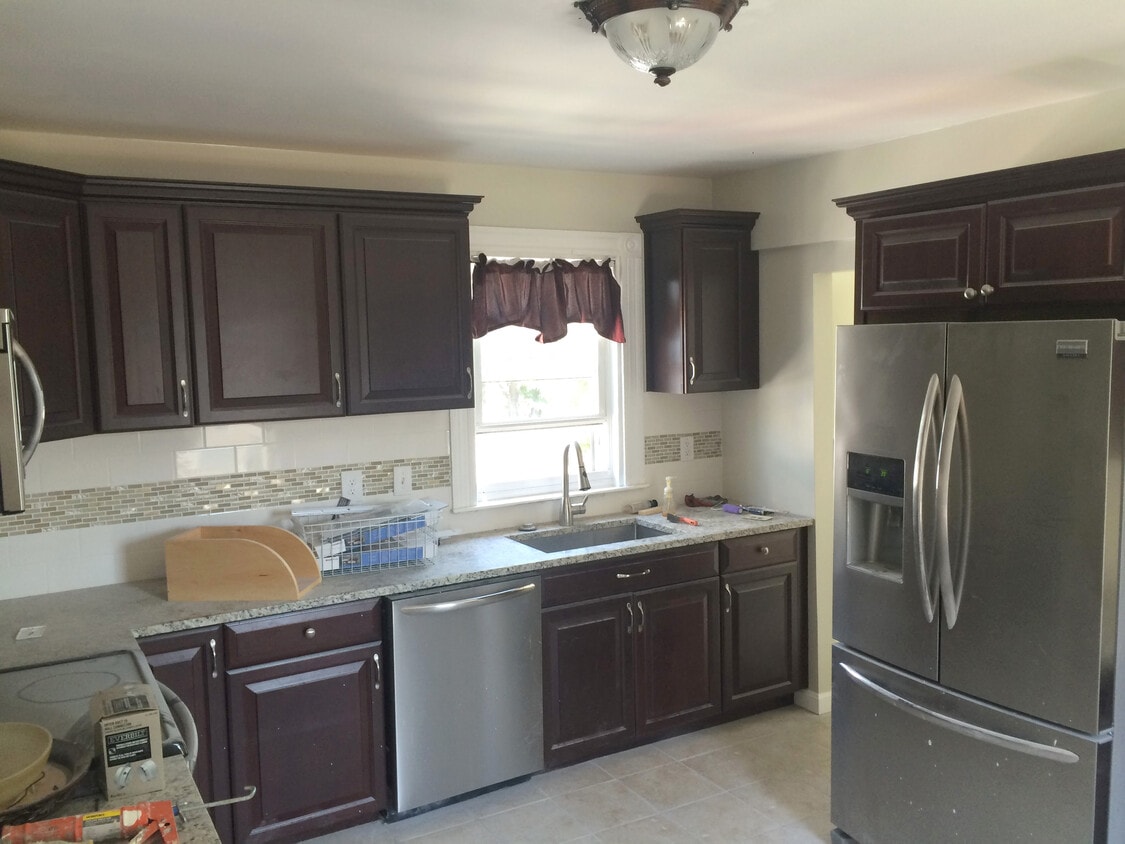 Primary Photo - 16 Lincoln St